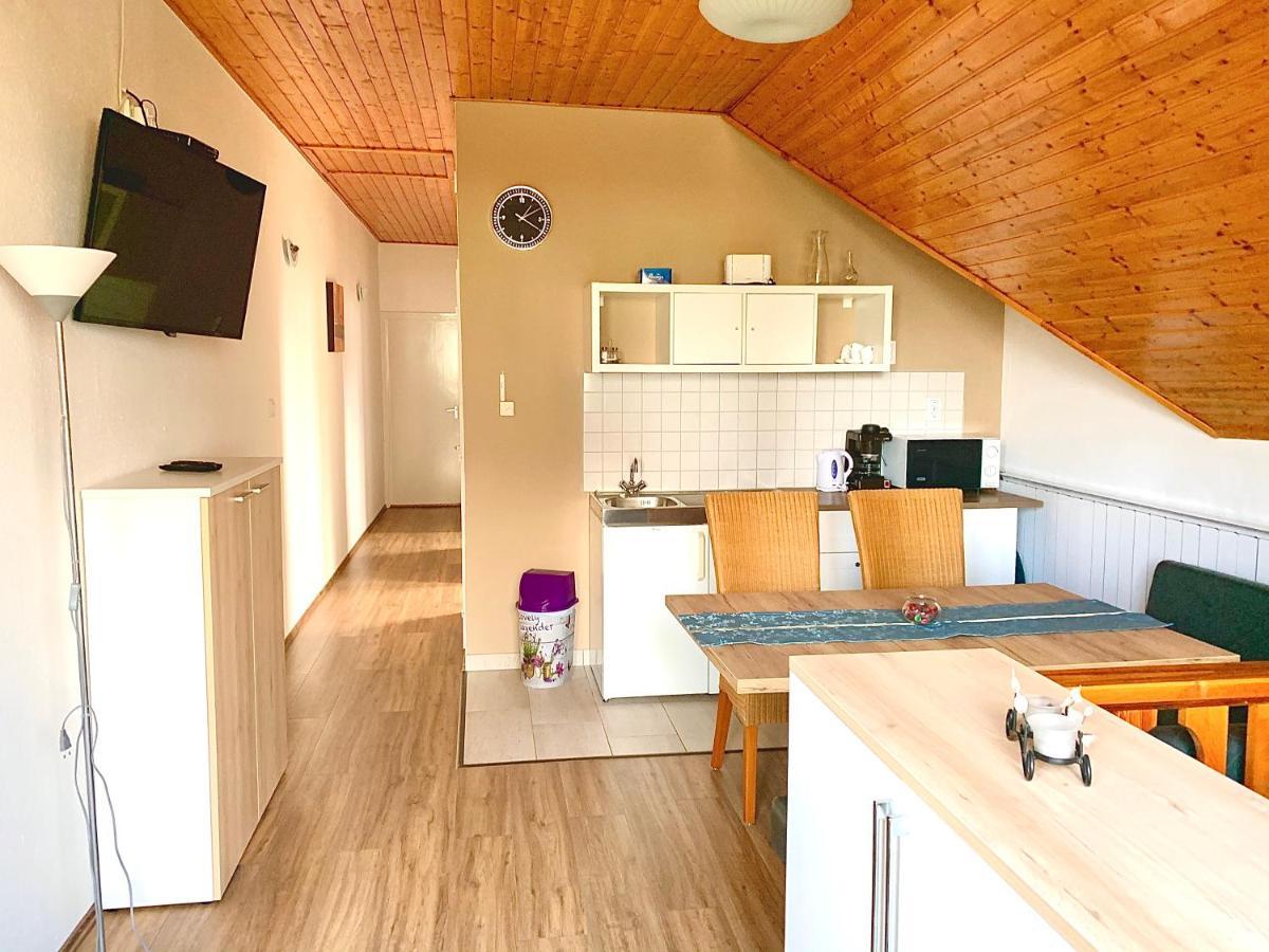 Balatonföldvár Centrum Apartmanok Balatonfoldvar Exterior foto